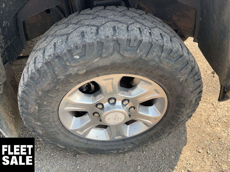 2015-dodge-2500-image-12