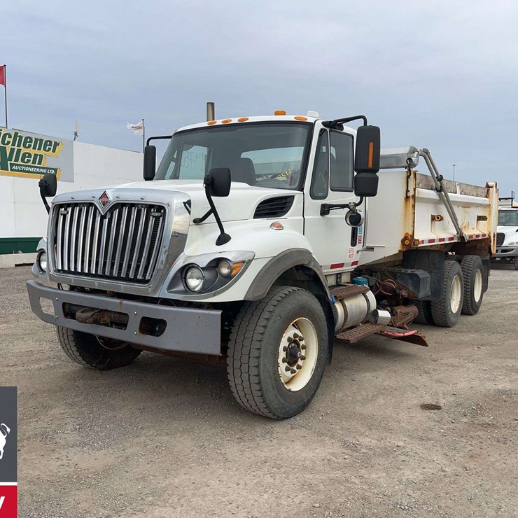 2017 INTERNATIONAL WORKSTAR 7500