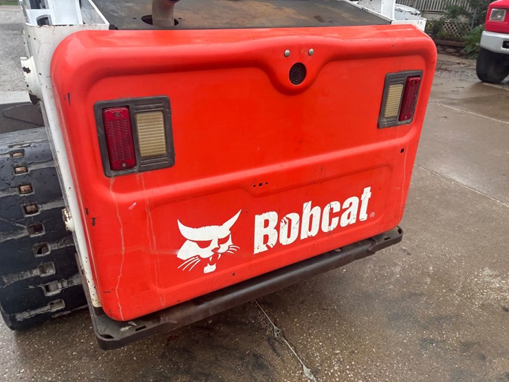 2015-bobcat-t770-image-13