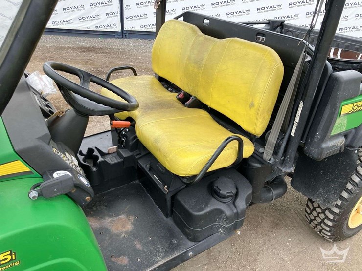 2016-john-deere-gator-image-11