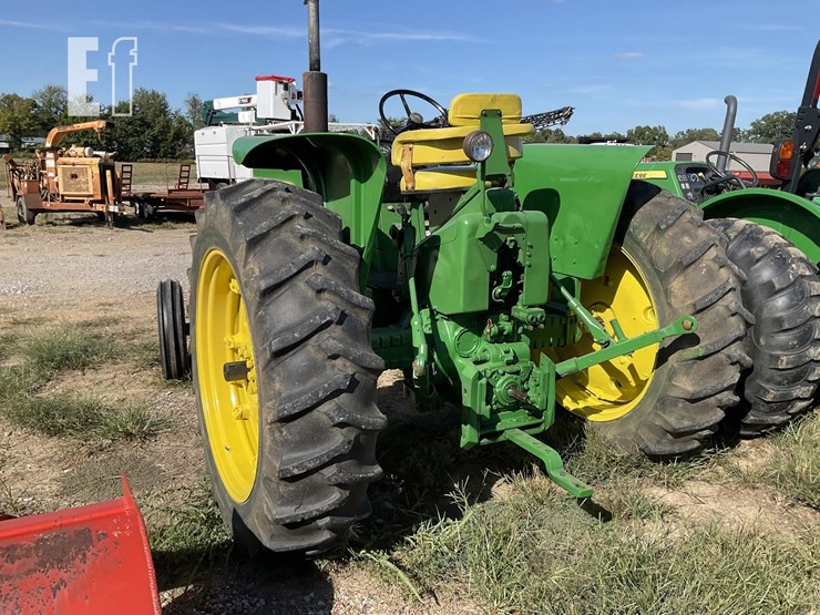 john-deere-3020-image-3