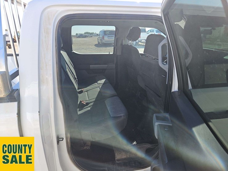 2021-ford-f150-image-16