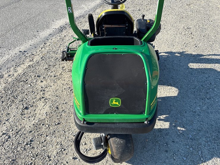john-deere-2500e-image-4