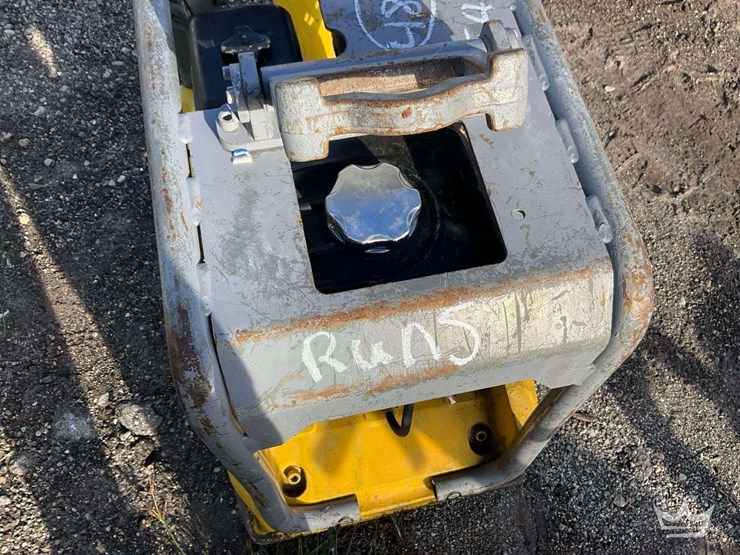 walk-behind-vibratory-plate-compactor-image-11