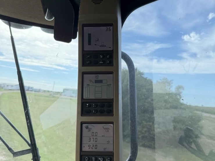 2011-john-deere-9770-sts-image-91