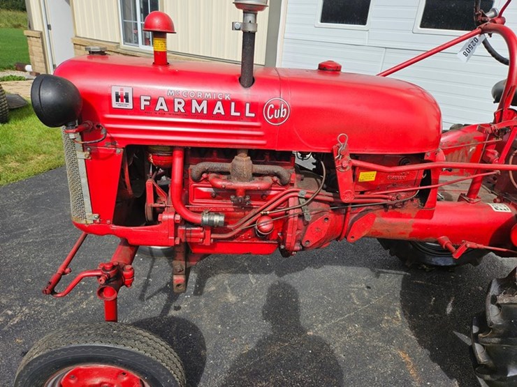 #2508-•-farmall-cub-tractor-image-13