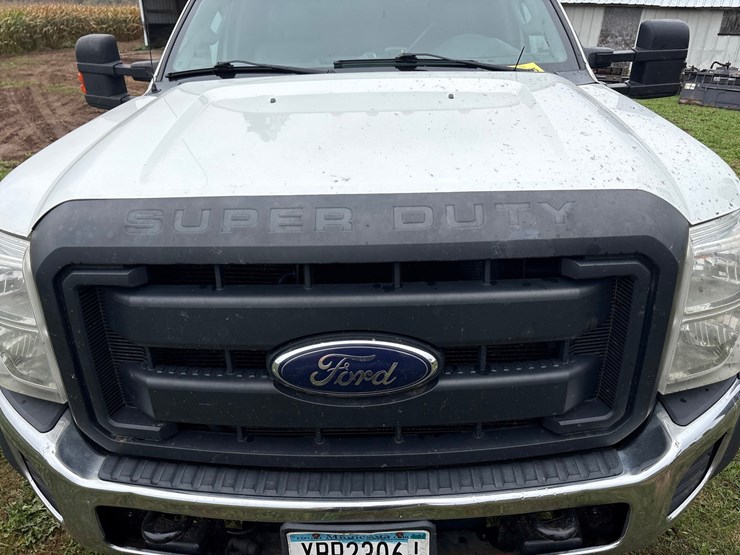 2015-ford-f550-image-27
