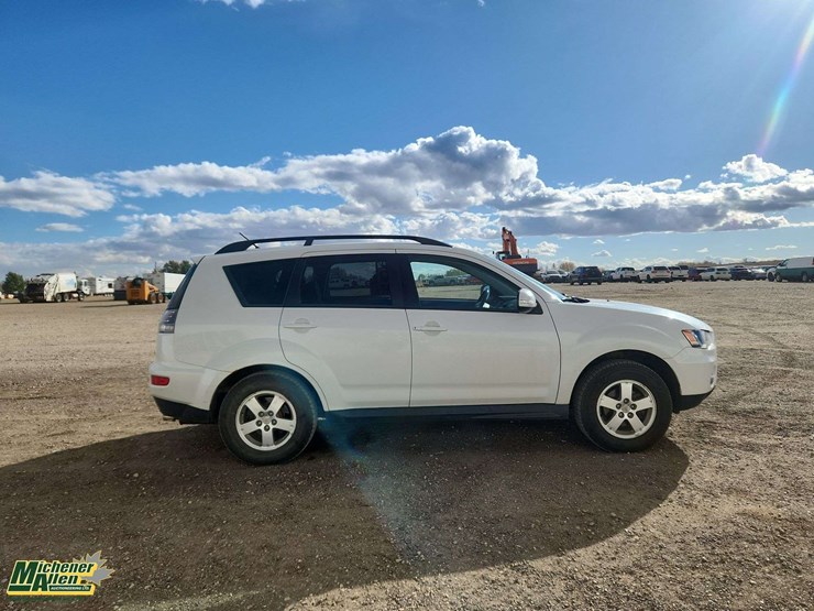2010-mitsubishi-outlander-image-7