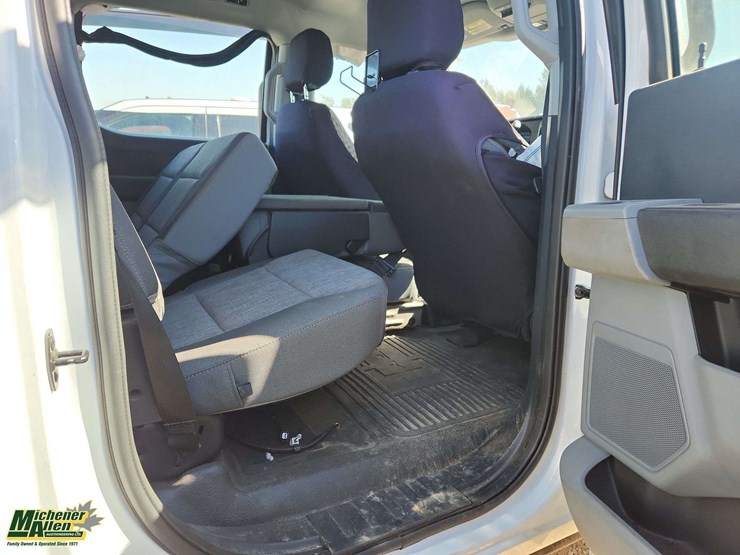 2023-ford-f250-image-14
