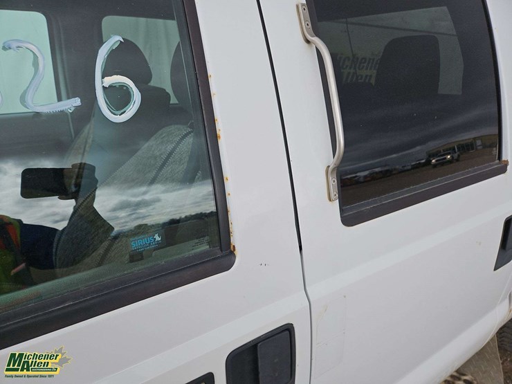 2015-ford-f250-image-32