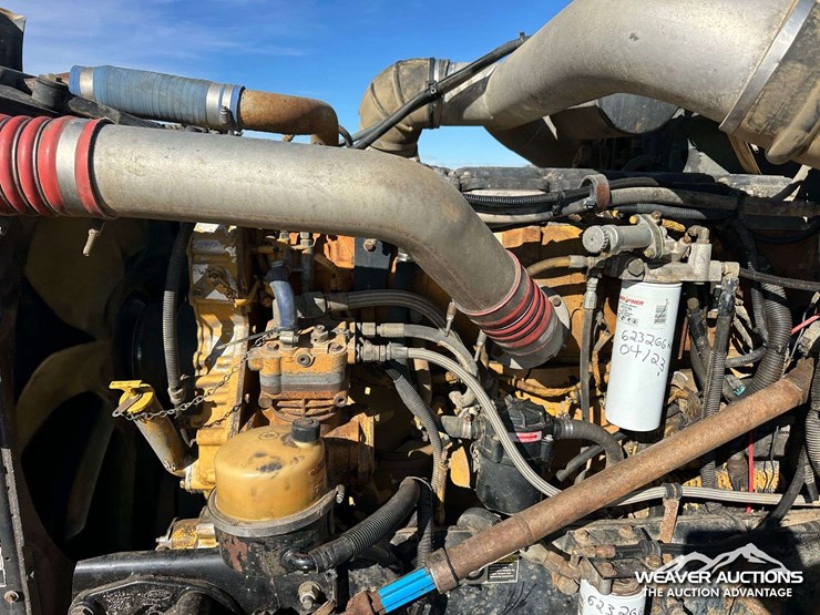peterbilt-378-image-32