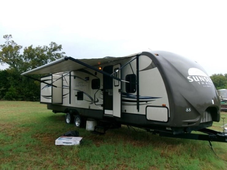 2013-sunset-trail-camper-image-5