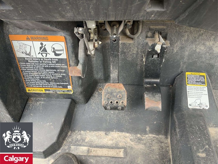 2013-john-deere-550-image-16