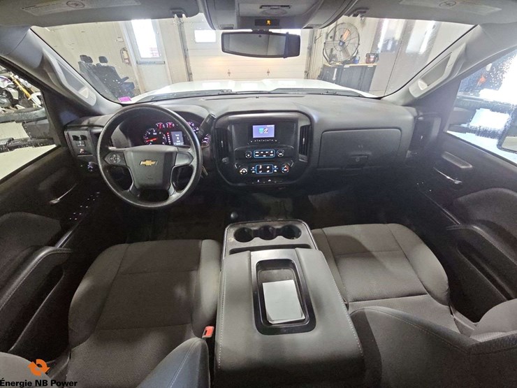 2015-chevrolet-silverado-2500hd-image-17