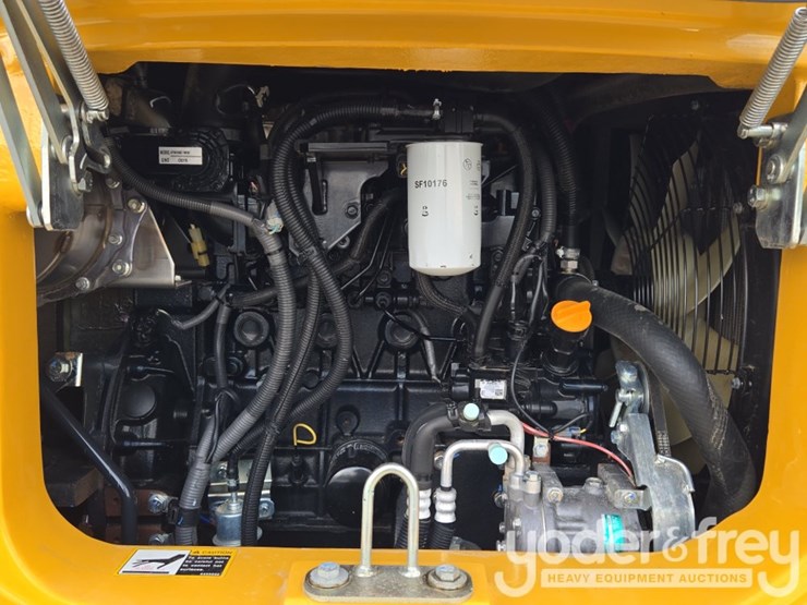 2020-deere-60g-image-39