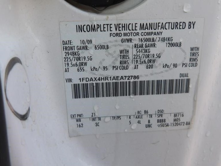 2010-ford-f450-image-35