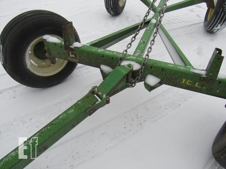 john-deere-1065a-image-11