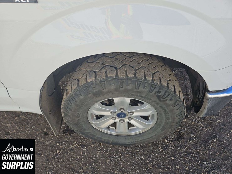 2016-ford-6.5-ft-image-12