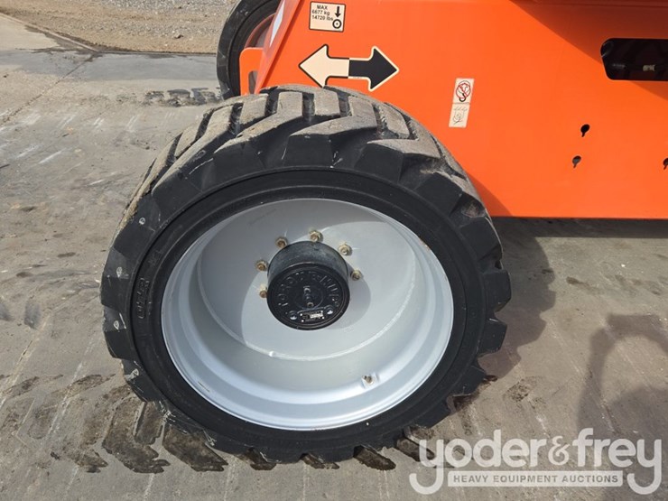 2022-jlg-660sj-image-9