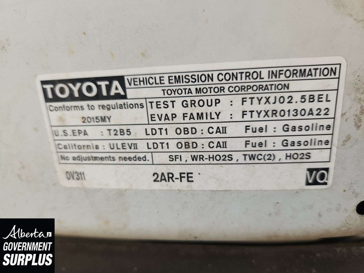 2015-toyota-rav4-le-image-35