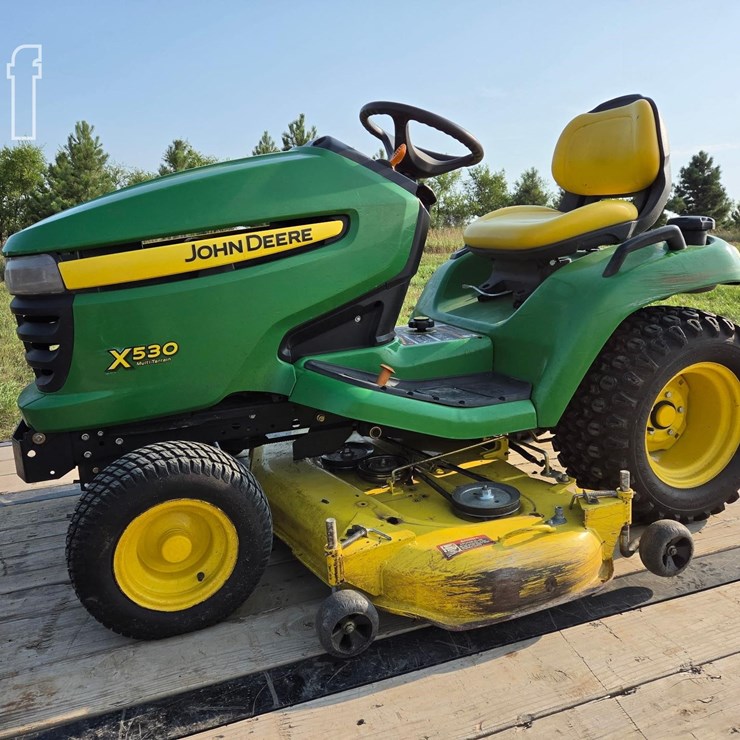 JOHN DEERE X530
