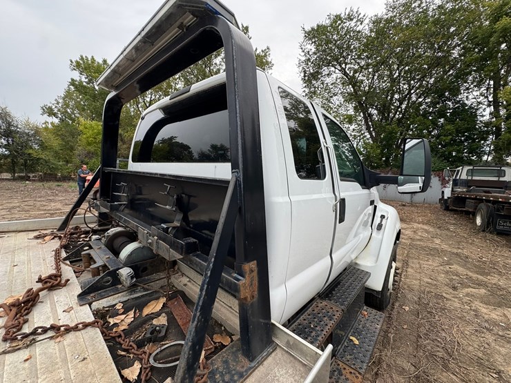 2015-ford-f650-image-32