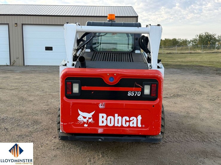 2015-bobcat-s570-image-6
