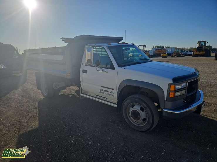 gmc-sierra-3500-image-2