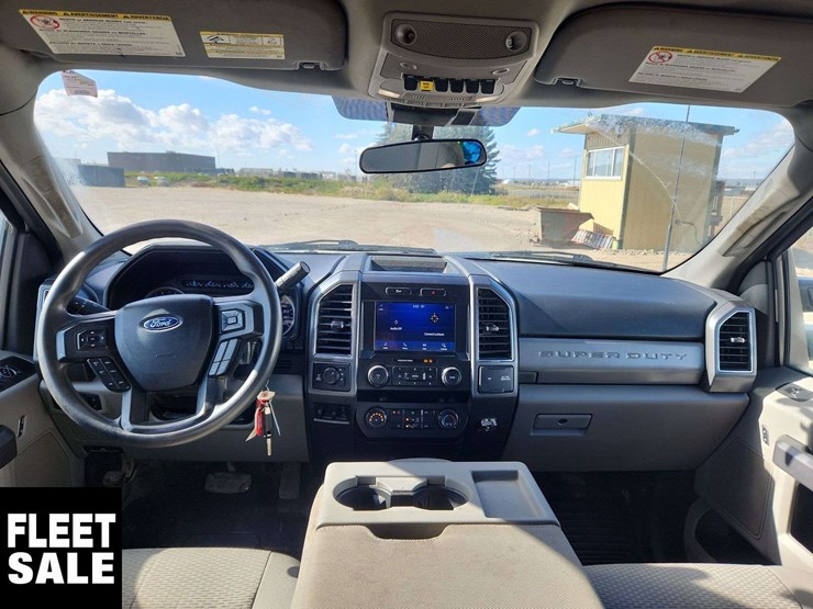 2021-ford-f350-image-17