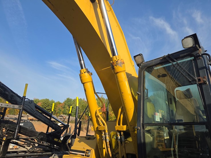 caterpillar-330b-image-20