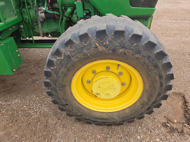 john-deere-5045e-image-8