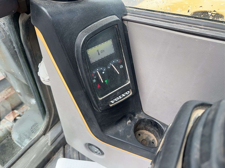 2017-volvo-ecr88d-image-29