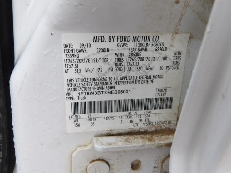 2011-ford-f350-image-24