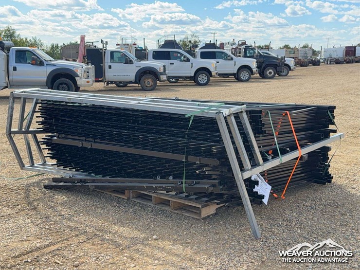 qty-of-(24)-10-ft.-galvanized-steel-fence-image-3