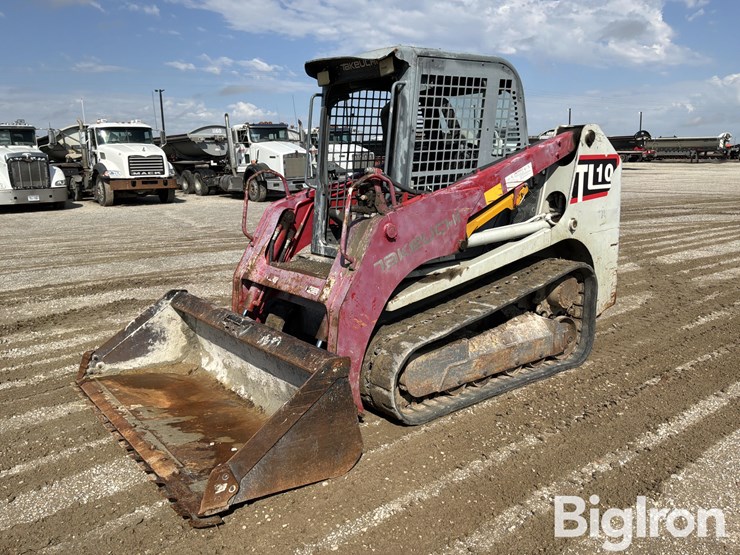 2014-takeuchi-tl10-image-1