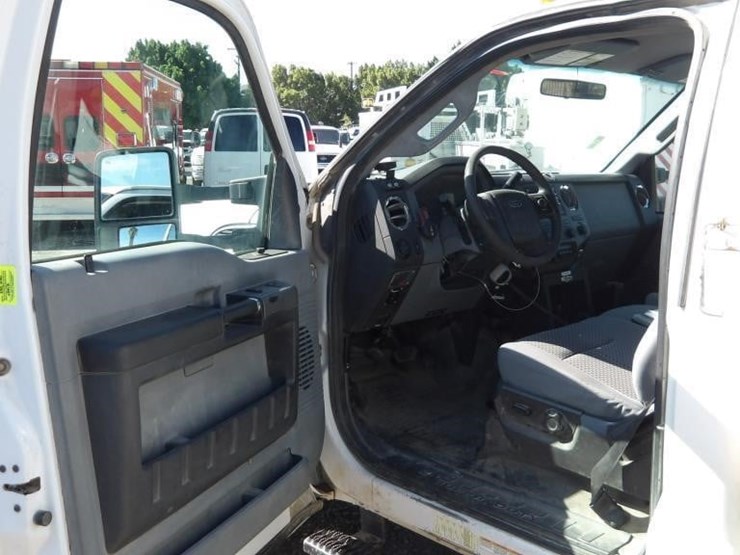 2012-ford-f450-image-17