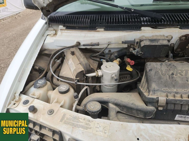 2004-gmc-safari-image-29