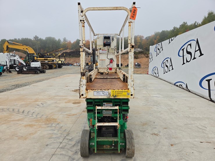 2017-jlg-2032es-image-4