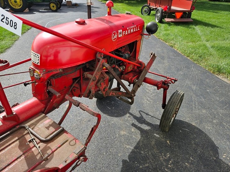 #2508-•-farmall-cub-tractor-image-26
