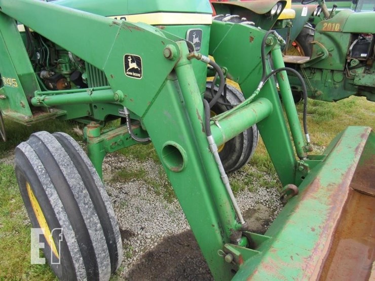 john-deere-2440-image-24
