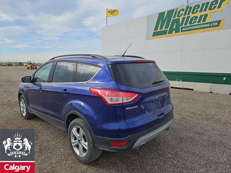 2015-ford-escape-se-image-3
