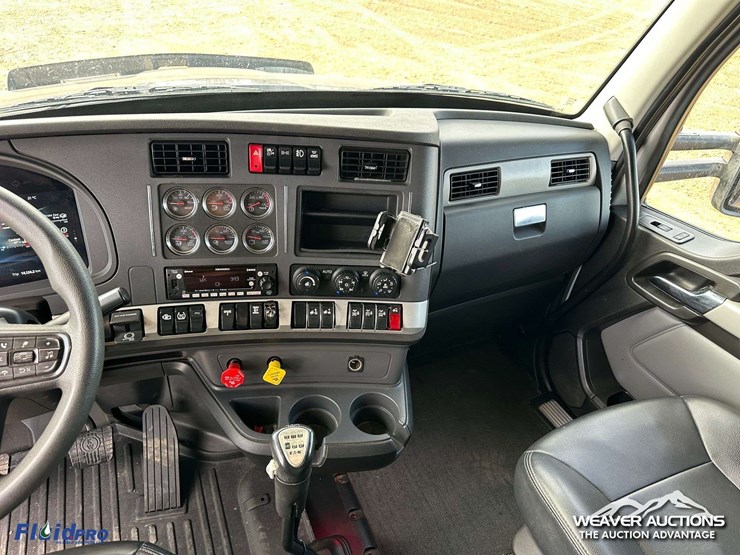 kenworth-t880-image-13