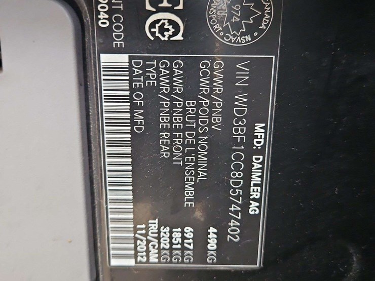 2013-mercedes-benz-sprinter-3500-image-23