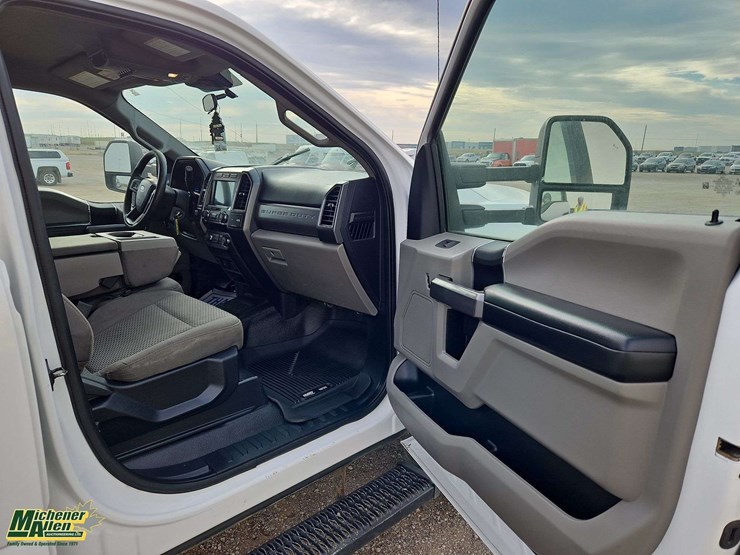 2020-ford-f350-image-19