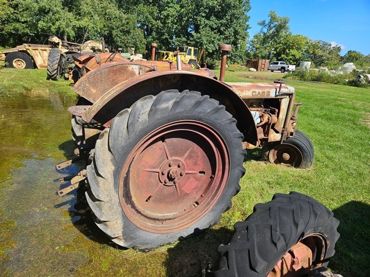 #2526-•-1935-case-cc-tractor-image-6