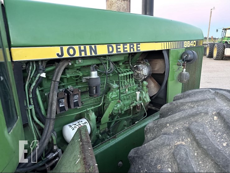 1979-john-deere-8640-image-24