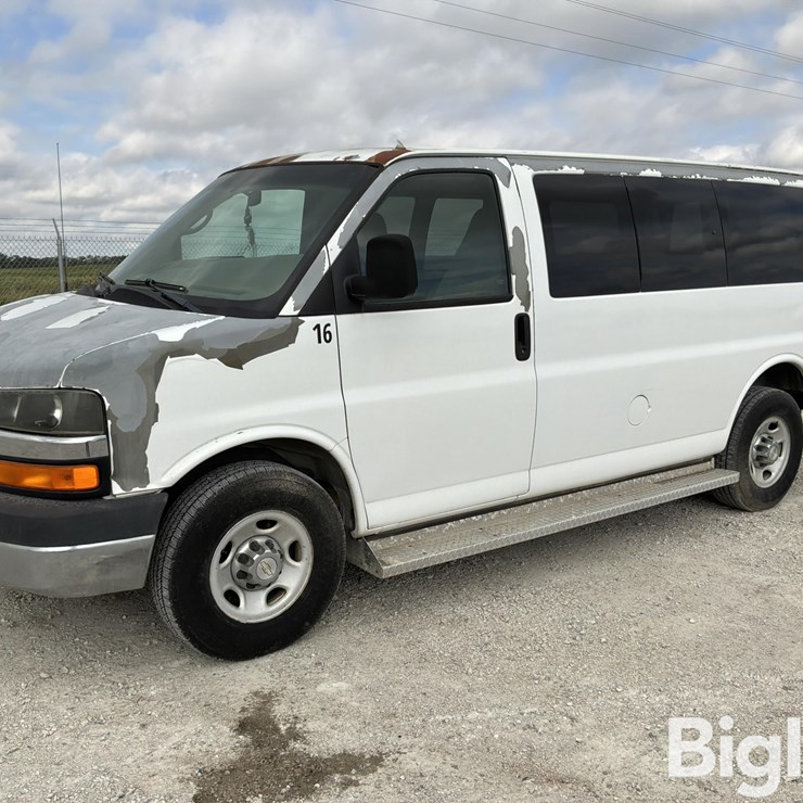 2009 CHEVROLET EXPRESS G3500