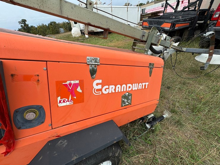 #1936-•-2023-grandwatt-towable-light-plant-image-20