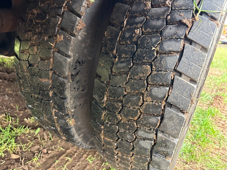2015-ford-f550-image-85