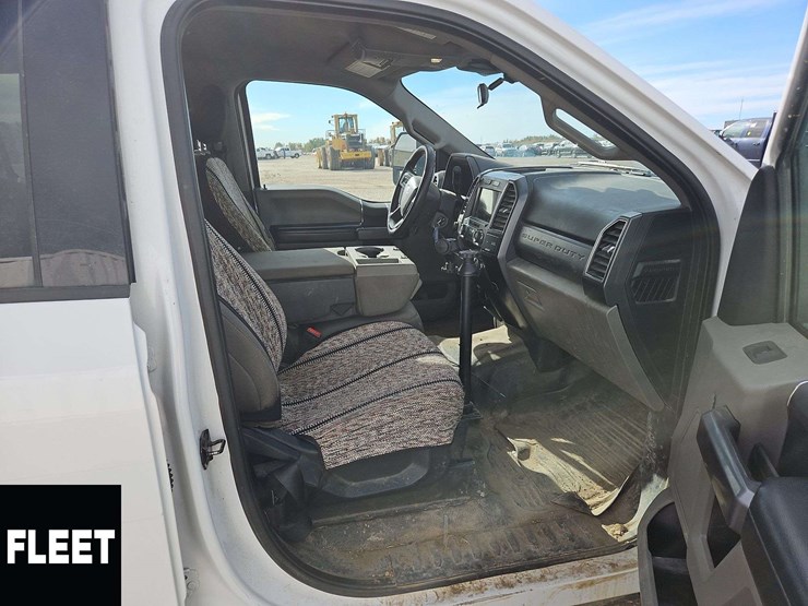 2022-ford-f250-image-17